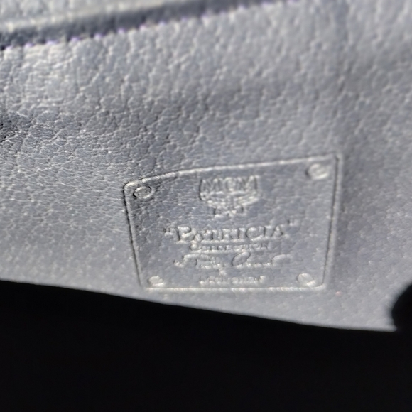 MCM Blue & White Crossbody Leather Patricia Handbag - Picture 14 of 17